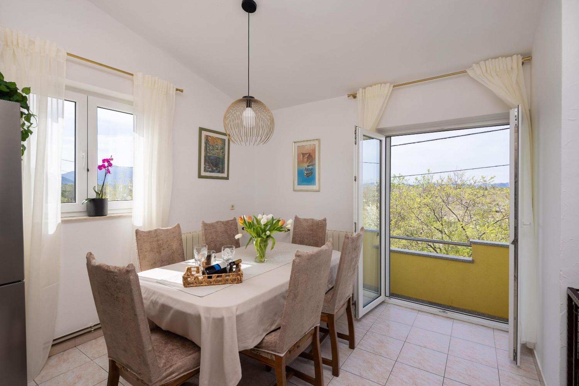 Holiday Residence Maja Katuni Eksteriør bilde