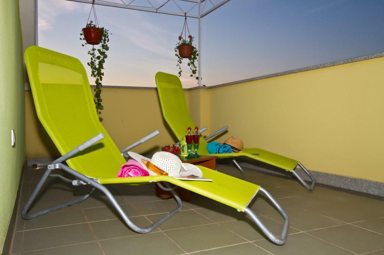 Holiday Residence Maja Katuni Eksteriør bilde